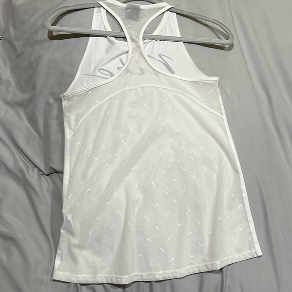 Nike Tank - Picture 2 of 3